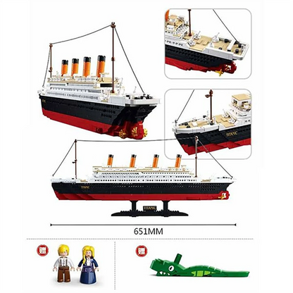 Titanic (Large Model) Building Brick Kit with Jack and Rose Figures (1012 Pcs)